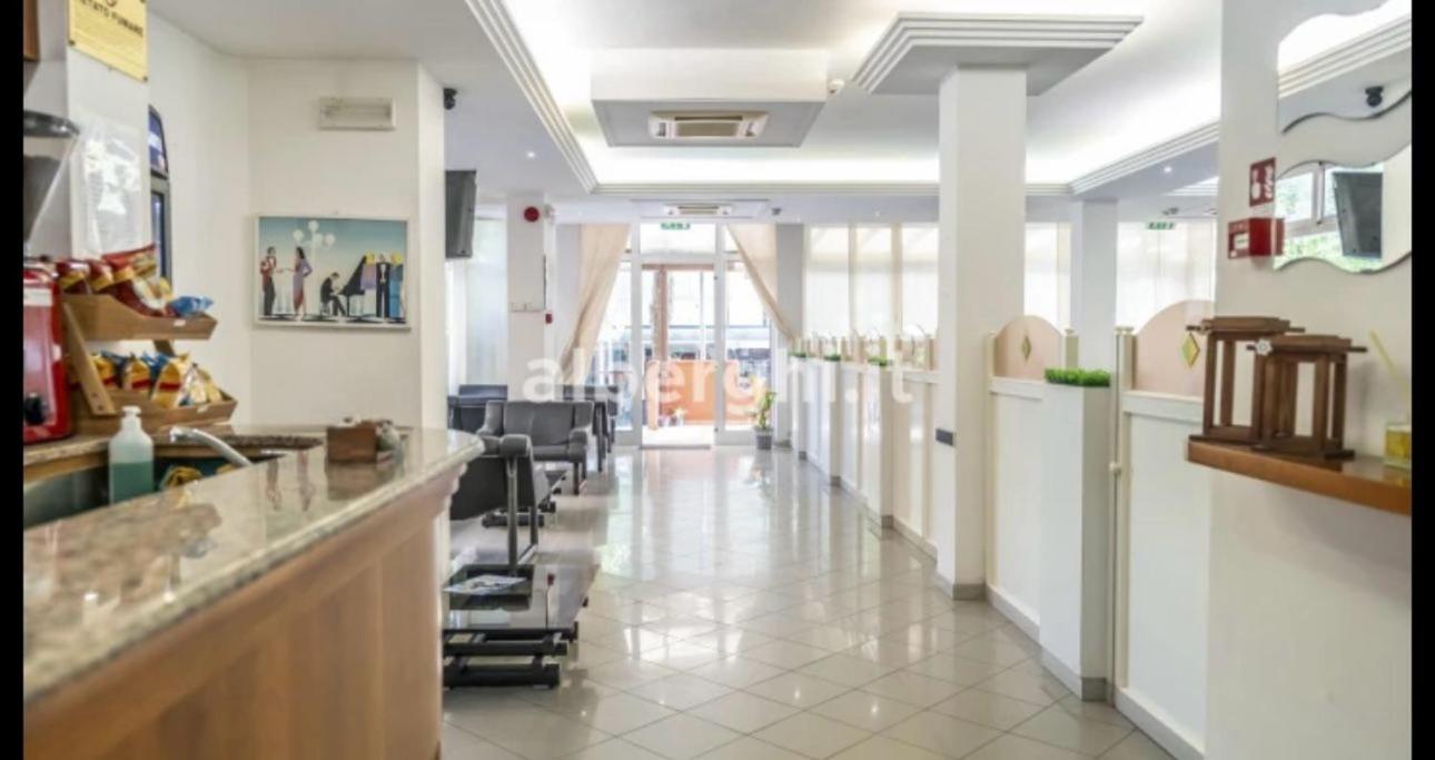 Hotel Sport Ρίμινι Εξωτερικό φωτογραφία