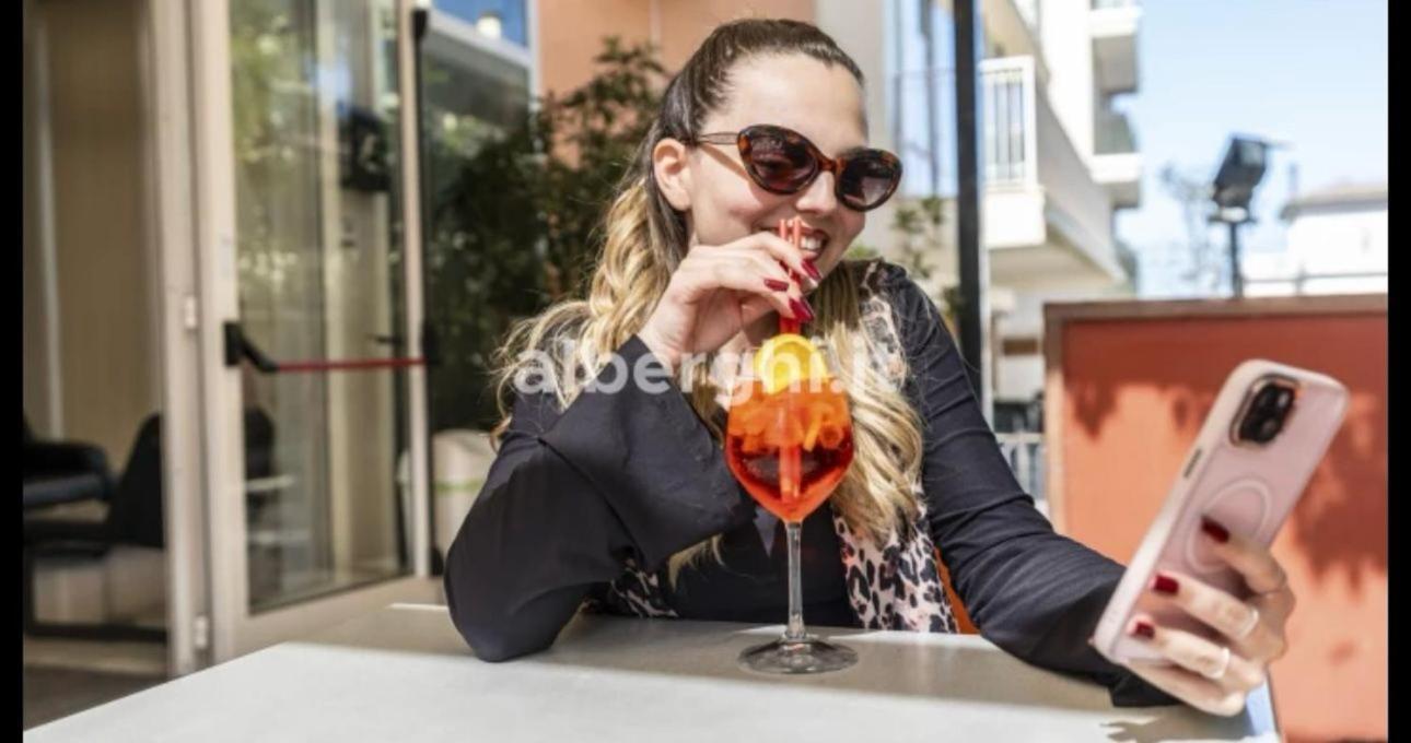 Hotel Sport Ρίμινι Εξωτερικό φωτογραφία