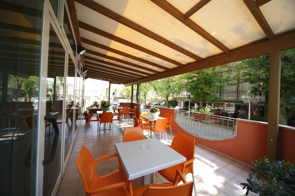 Hotel Sport Ρίμινι Εξωτερικό φωτογραφία